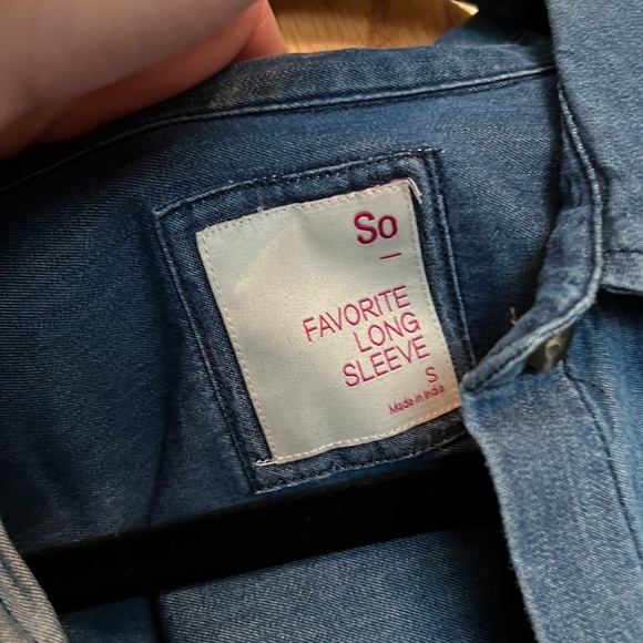 So denim button up top - size small NWOT - Picture 2 of 5